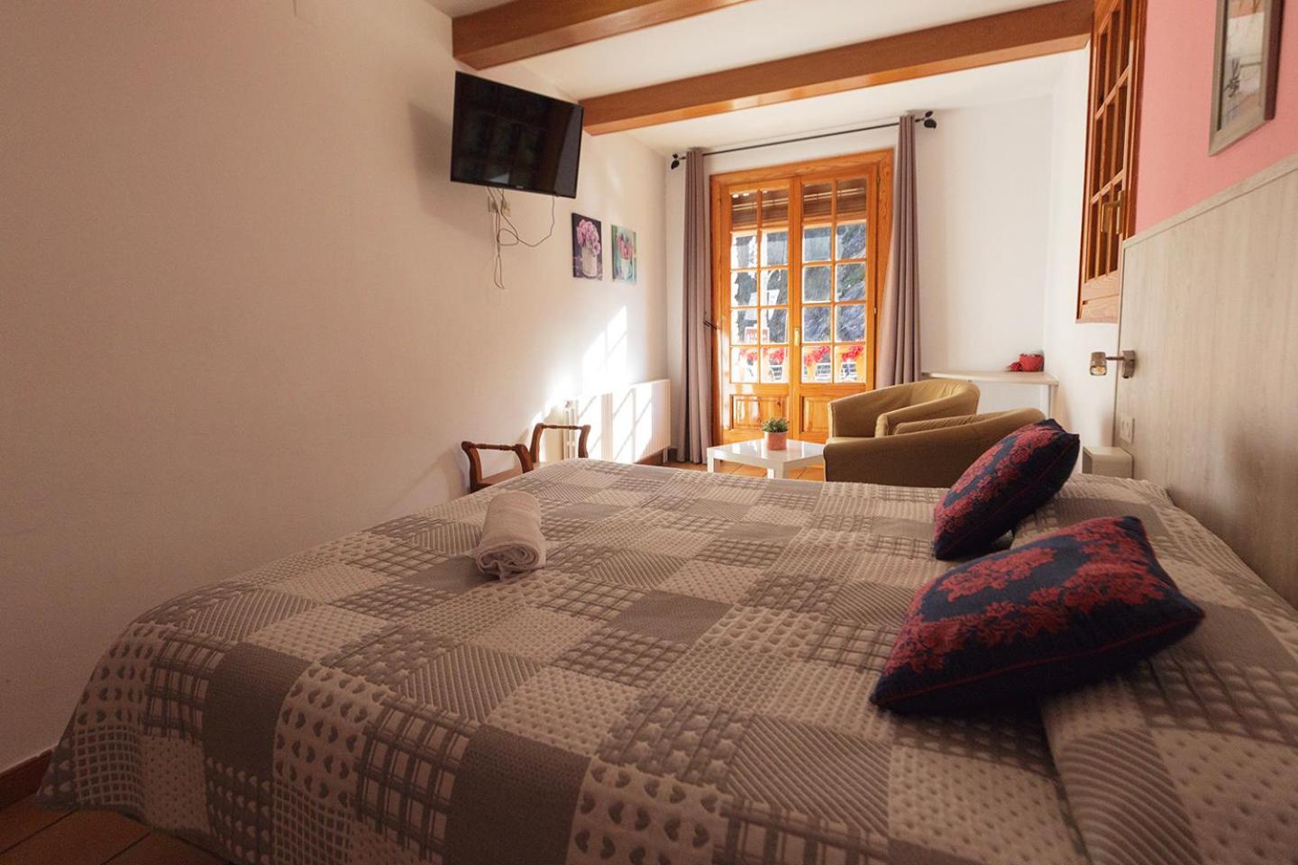 Hotel Lamoga Llavorsí Exteriör bild